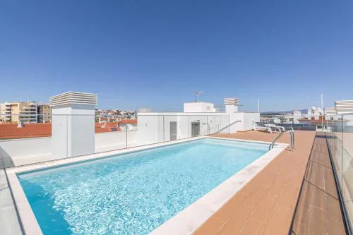 Chic and central brand new apartment by Tenório