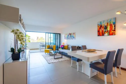 City & Garden View Apartment