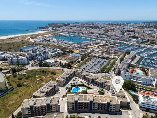 Encosta da Marina Lagos