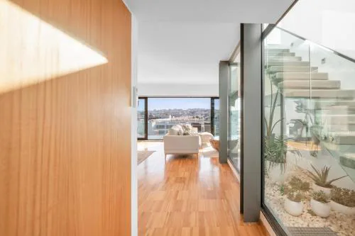 Exclusive Penthouse T2(T3) l Private roof top