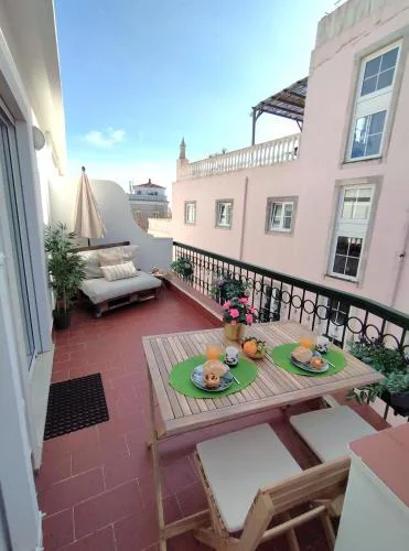 HYPERCENTER PENTHOUSE @ true heart of old town