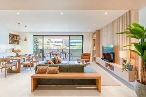 Lagos Design - Stylish & Spacious Retreat