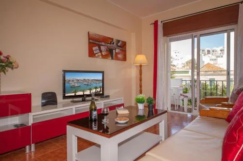 Main Avenue 2 Bed Apartment
