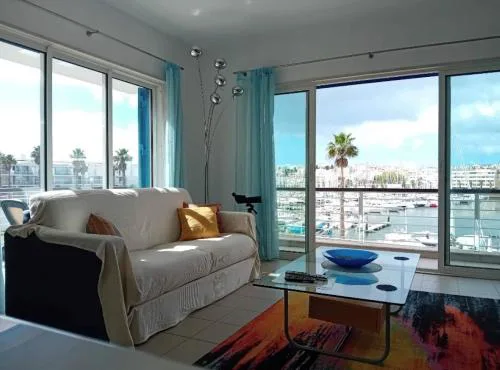 Marina Apartment with Pool Access