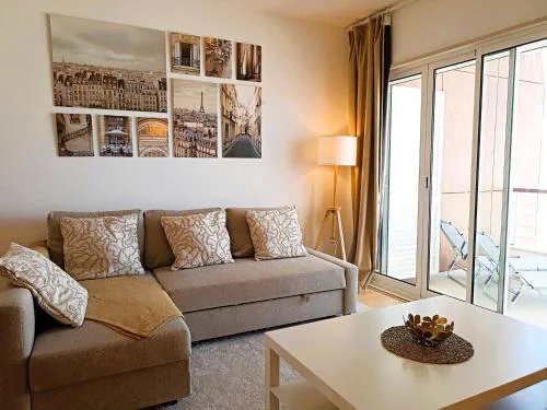 Modern Marina Apartment