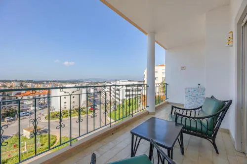 XL Balcony - Panoramic Views - Close to Center