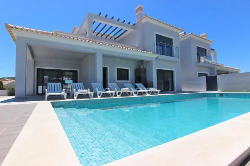 Villa Goncinha - Piscina