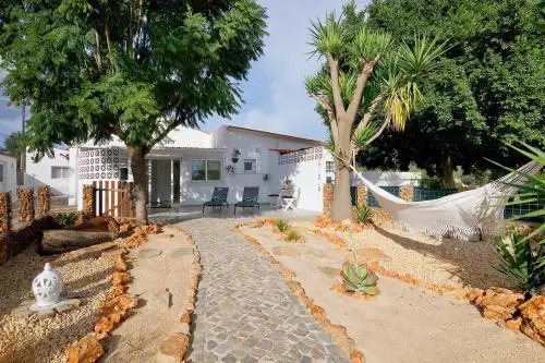 Moncoração Village