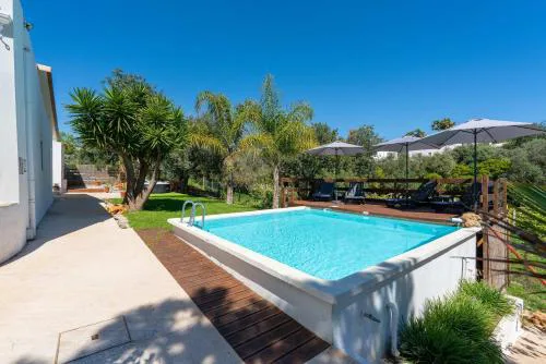 Spacious & Artistic House with Pool by HostWise