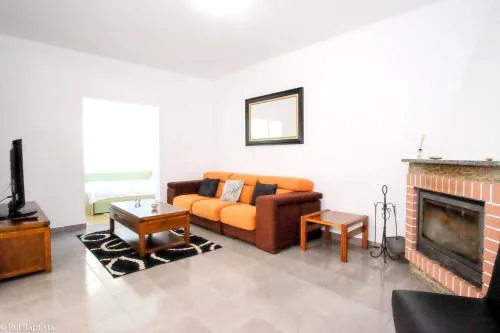 Charming House in Monchique with Shared Pool