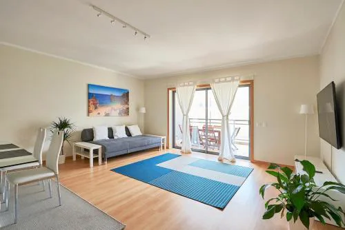 Algarve Seaside Lux Apartment w Pool