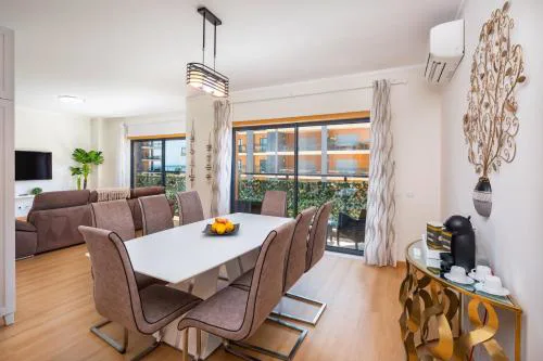 OCEANFRONT: Luxury Magnificent Views and Pool