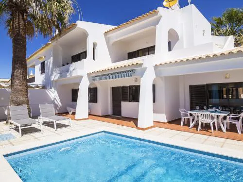 Villa Galé 600m from the beach by Interhome