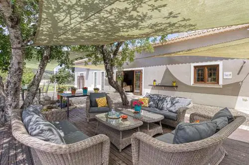 Large Lakeside Villa near Silves - Figs on the Funcho