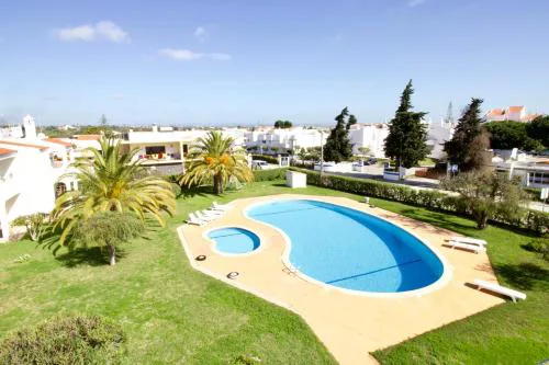 Apt Berry - with pool and rooftop