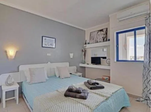 1-Bed - Sleeps 4 - Free Parking