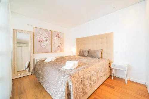 Alma OceanView Apartment