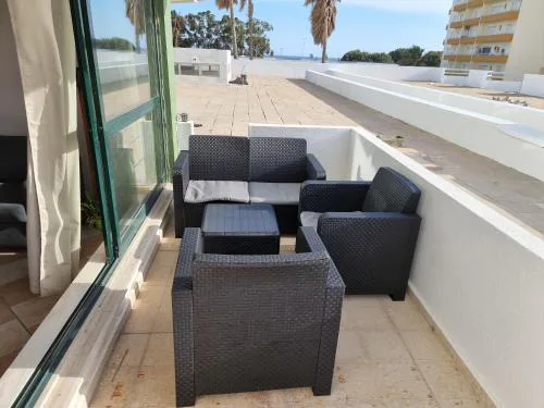 Apartamento com 3 quartos em frente a Praia