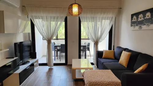 Apartamento espaçoso com estacionamento incluído by QoZzy