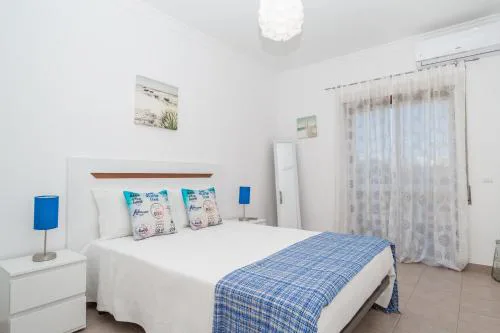 Apartamentos Castelos da Rocha