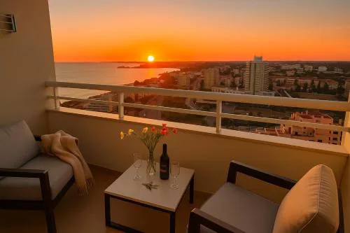 Beachfront Premium Apartment with Sunset, Pools & Sea View