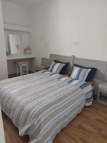 Blue Wave Apartment