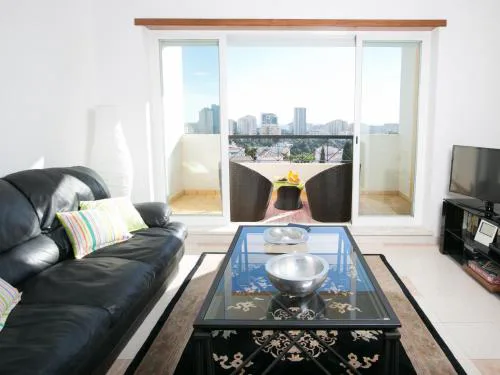 Casa da Rocha by S&A
