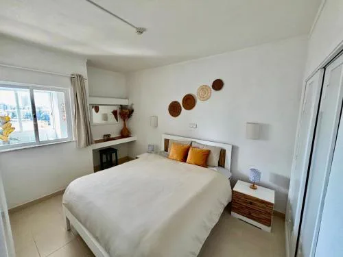Fantastic two bed apartment close to the beach