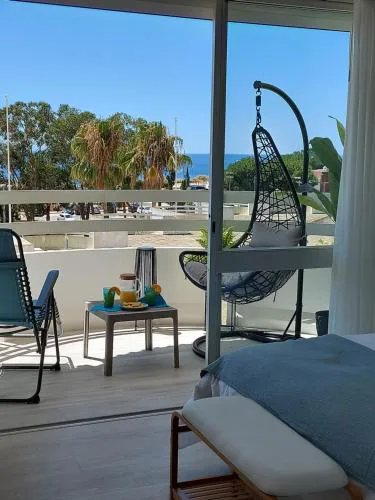 Front beach apartment