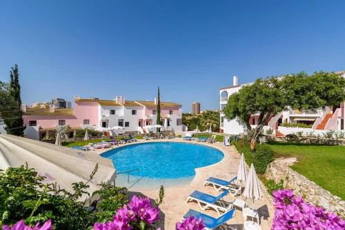 La Casa - Vila Rosa by CORAL - Pool Resort