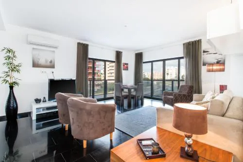 Martin´s House (1E) - Rocha Tower