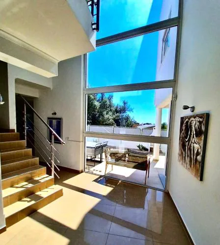 Oasis park modern villa in Portimao