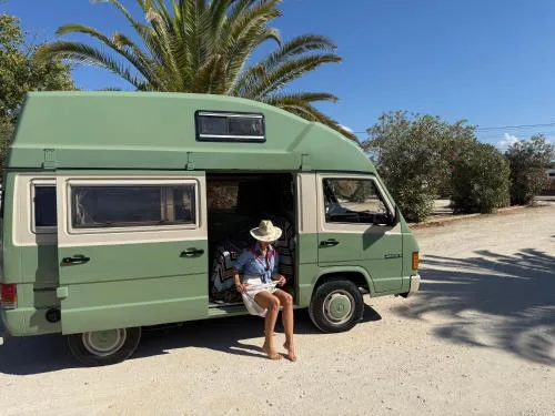 rent a Blue Classics's campervan MB100 verde - Algarve - Portugal