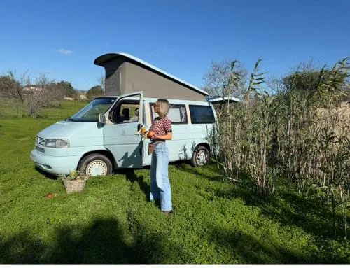 Rent a Blue Classics's Campervan VW T4 Azul - Algarve - Faro -Portugal