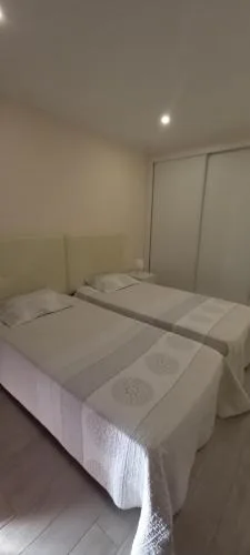 Rocha Apartment 1016