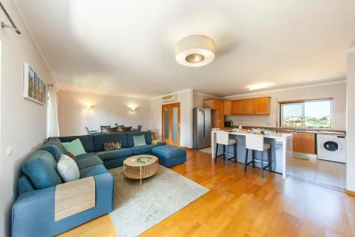Spacious Beach Condo with SeaViews