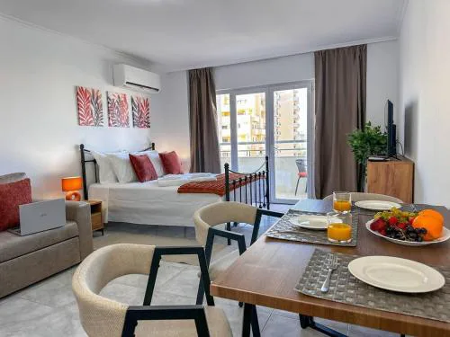 Stay Home Jardins da Rocha
