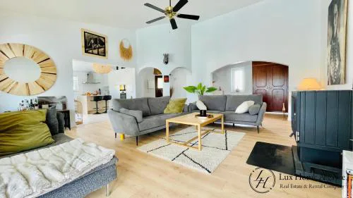 Villa Harmony - Stylish Villa - Pool & Terrace