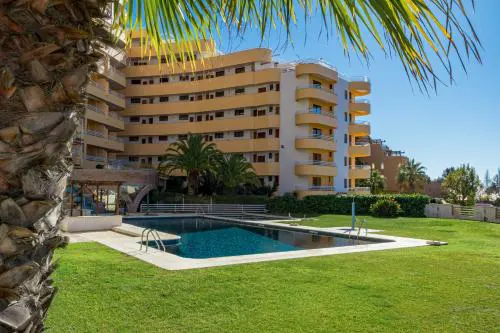 2 Bed-Sleeps 4-Vilamoura Beach-Pool-Spa-Balcony