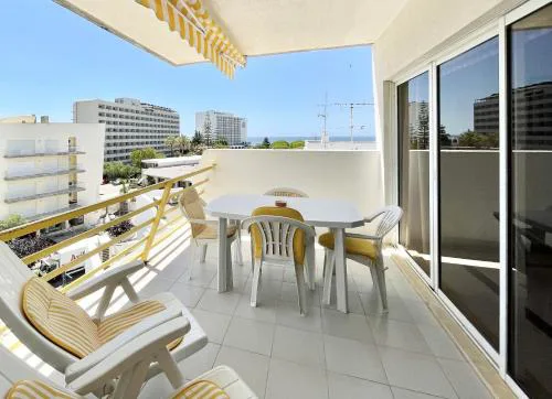 Alcharb - Pool & City Center - Vilamoura