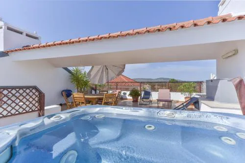 Apartamento Vila Sol com terraço e jacuzzi privado
