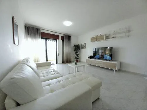 Beachfront flat with pool