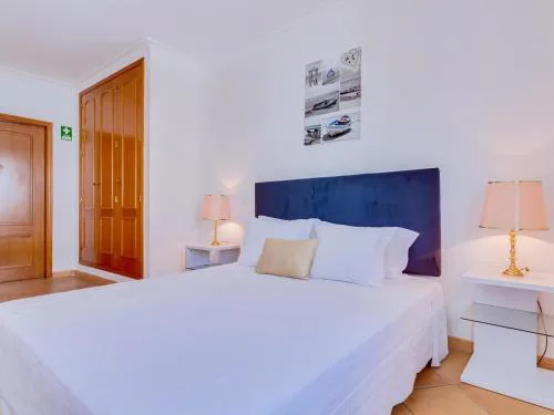 Colina Beach Holidays, 2 bdr Apartment Quarteira