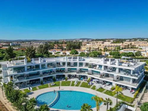 Lakes24 Infinity - 2 Bedrooms Apt