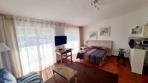 Musa Mar studio with balcony panoramic view in the residential area