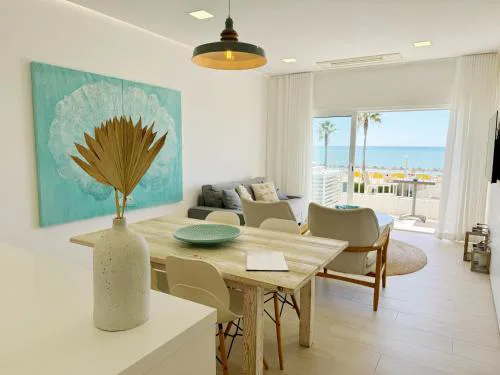 Seafront Apartment in Quarteira