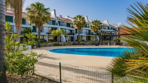 SomeSunnyDay Vila Sol Village