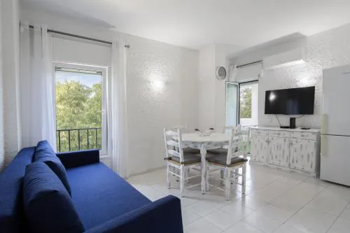 Sun & Sea Flat in Quarteira - Cozy Apartment Close to the Beach, by Hopstays