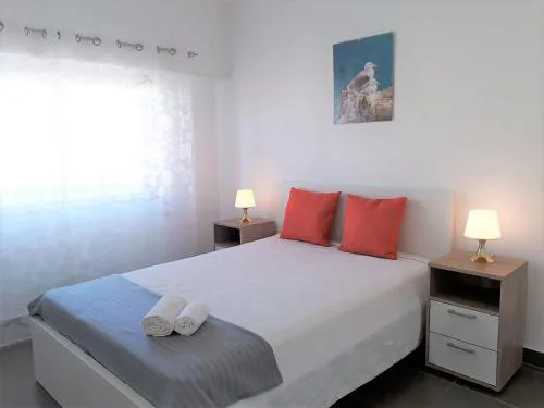 Torre 6- Vista Cidade, Aconchegante, 80mt Praia, Wifi