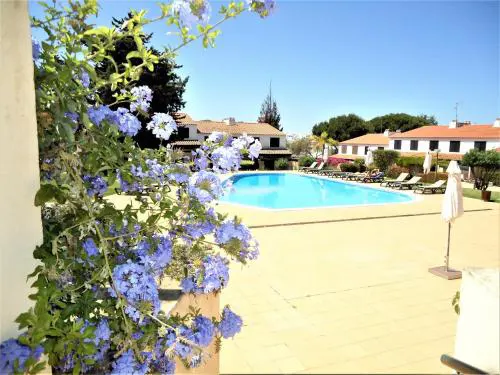 V2 Vilar Jardim Piscina wifi